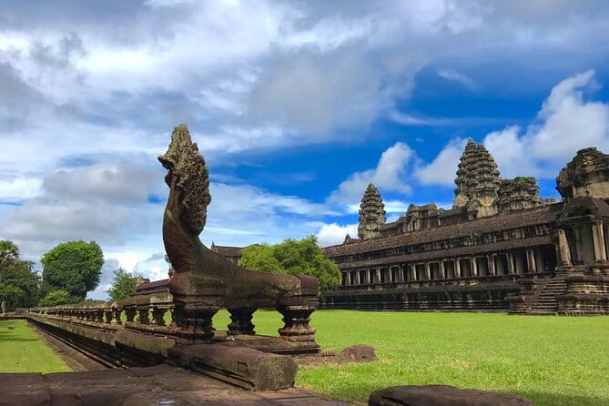 1-Day Angkor Wat Cycling Tour: Scenic Bike Adventure in Siem Reap - Why cycling changes the Angkor experience