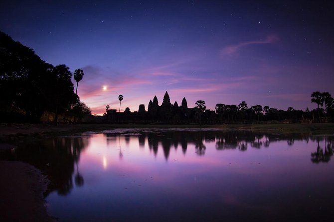 1-Day Angkor Wat Sunrise & All Interesting Temples Private Tour - Angkor Thom begins at the Victory Gate