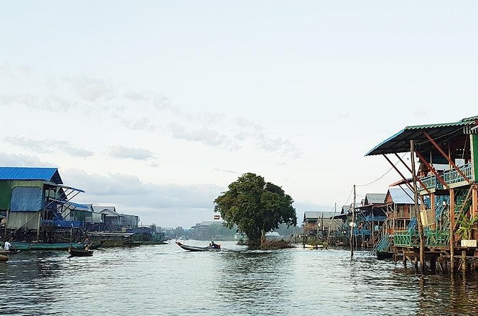 1day private tour all main temple in Angkor,sunset at TonleSap floating village - The shift from ancient temples to Tonle Sap