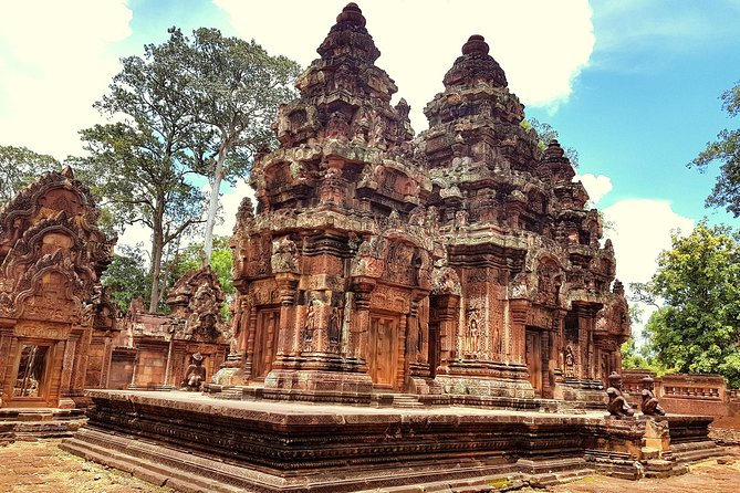 1day Private tour, Angkor sunrise,all main temples, Banteay srei - Banteay Srei and its fine stone detail