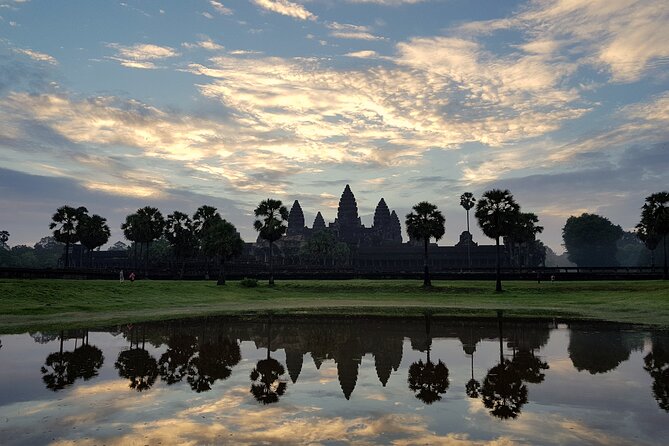 1day private tour to all majestic Temples in Angkor and Sunset - Phnom Bakheng sunset, with a walk uphill