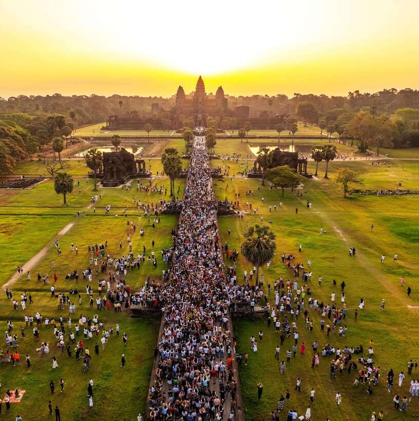 2-Day: Angkor Temple Treasures and Unique Floating Lifestyle - Ta Som, Preah Khan, and Neak Pean