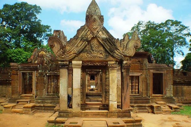 2-Day Angkor Wat Tour - Tonle Sap and Kampong Phluk at day’s end