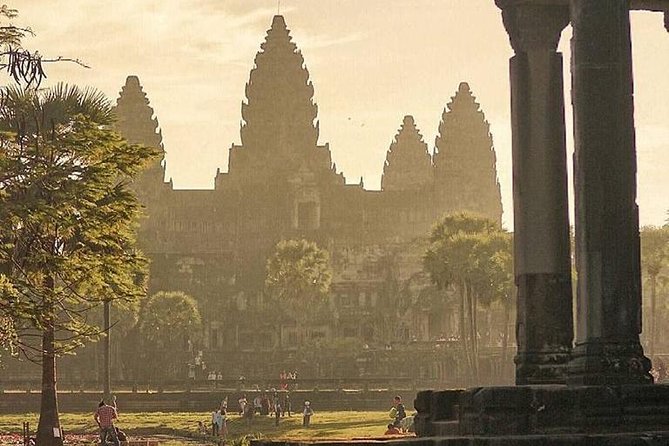 2-Day Best of Angkor Wat and Tonle Sap Lake Tour - Ta Prohm and the force of the jungle