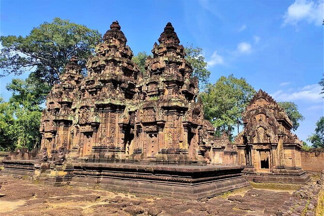 2 Day Cambodia Private Guided Tour in Angkor Temples - Angkor Wat deserves the long stop