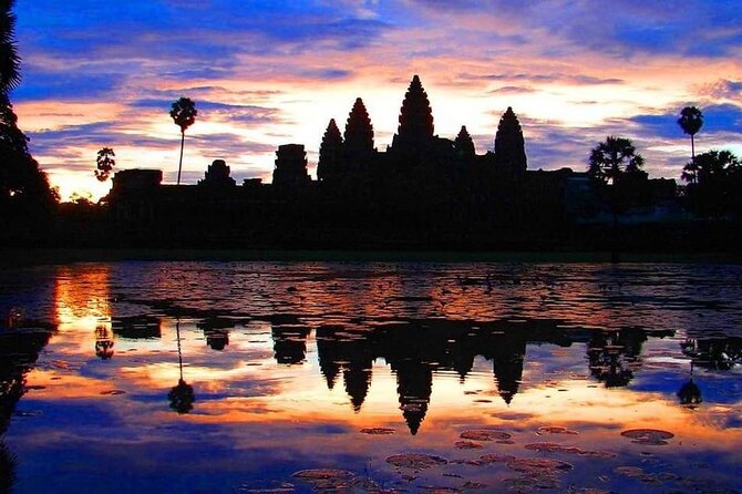 2-Day Private Tour in Angkor Wat Grand Circuit - Day two: sunrise at Angkor Wat