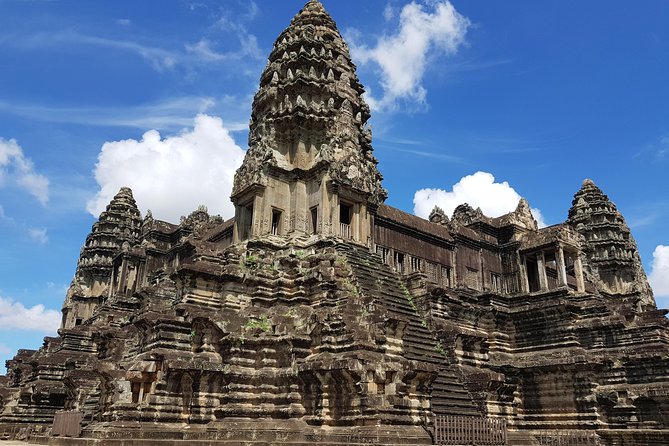 2-Days Private Tour in Angkor Sunrise, Banteay Srei and Beng Mealea Temple - What the private guide adds