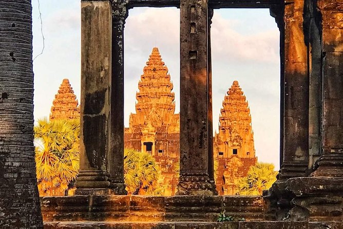 2 Days Temples with Sunrise-Small Group - Day one: Pre Rup and Banteay Srei