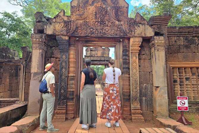 2 Days Tour in Siem Reap including Lunch, Dinner & Apsara Show - An Afternoon Break Before the Sunset View