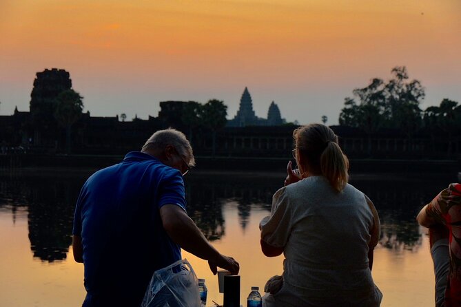 2 Days Tour in Siem Reap including Lunch, Dinner & Apsara Show - An Apsara Dinner at Amazon Angkor Restaurant