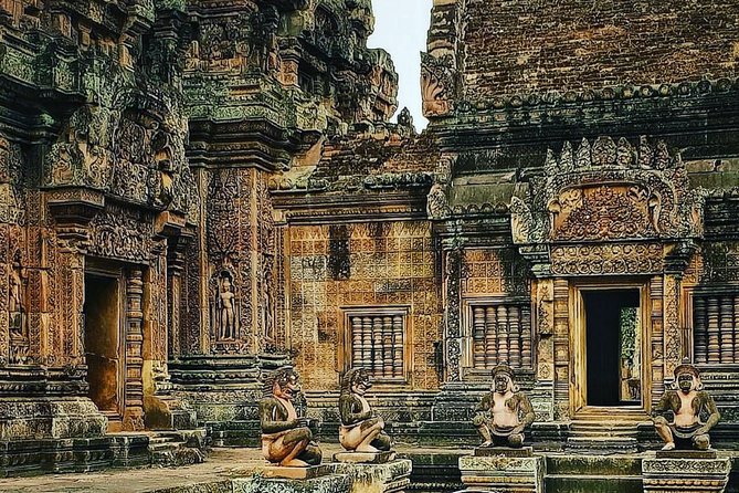 2-Days Tour (The Best Historical of Khmer Empire) - Day one begins with the faces of Bayon
