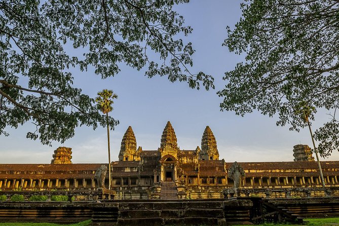 3-Day Angkor Wat with All Interesting Major Temples, Banteay Srei & Beng Mealea - Guides, vehicles, and the private format