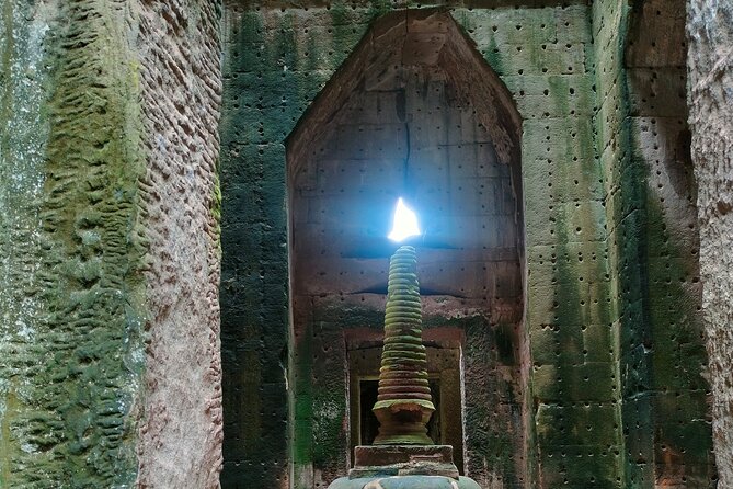 3-Days Private Angkor Wat Sunrise/Sunset Tours & Floating Village - Vehicle, comfort, and physical demands