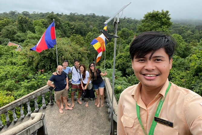 4-Day Excursion of Angkor, Koh Ker, Beng Mealea, Tonle Sap and Waterfalls - Day three: Kulen Mountain, Banteay Srei, and Tonle Sap