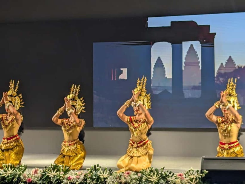 A Night To Remember: Apsara Dance Show with Buffet Dinner - The tuk-tuk pickup before 6pm