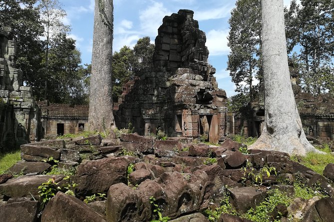 Angkor Grand Circuit Temples Tour - Neak Pean is small, unusual, and built around water