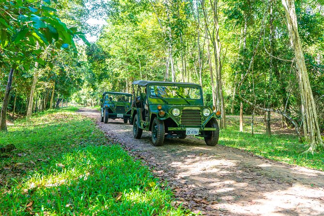 Angkor Jeep Tour Discovery - Inclusive Lunch - Entering Angkor Thom through the southern gate
