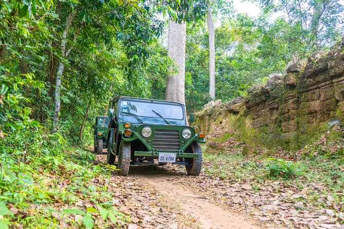 Angkor Sunrise Jeep Tour - Inclusive Breakfast & Lunch - Guides and drivers can shape the whole day