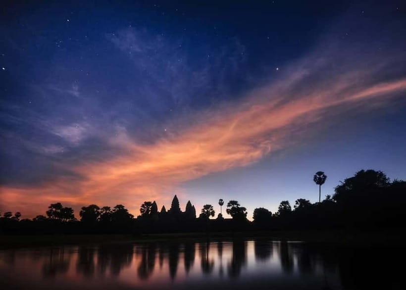Angkor Sunrise or Sunset Tour (includes breakfast or lunch) - Breakfast at Srah Srang and the Royal Bath