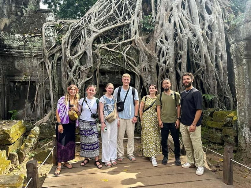 Angkor Sunrise or Sunset Tour (includes breakfast or lunch) - Bayon and the stone faces of Angkor Thom