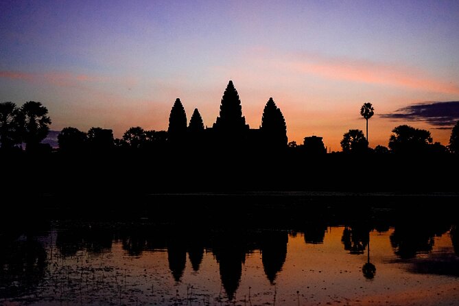 Angkor Sunrise Vespa Tour / Tuk Tuk or Car - Breakfast beside Srah Srang