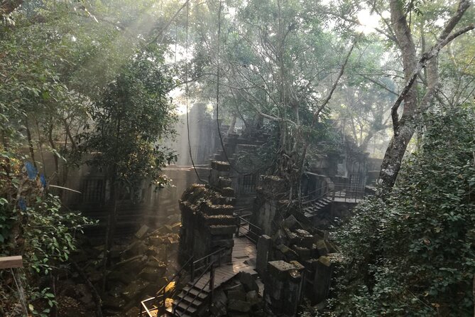 Angkor Temples Highlights: 2-Day Private Tour with Sunrise - Sunrise at Angkor Wat sets the tone