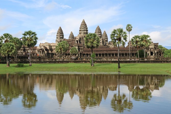 Angkor Temples Private Full-Day Tour from Siem Reap (Free Child) - Bayon Temple: faces, carvings, and a crowded hour