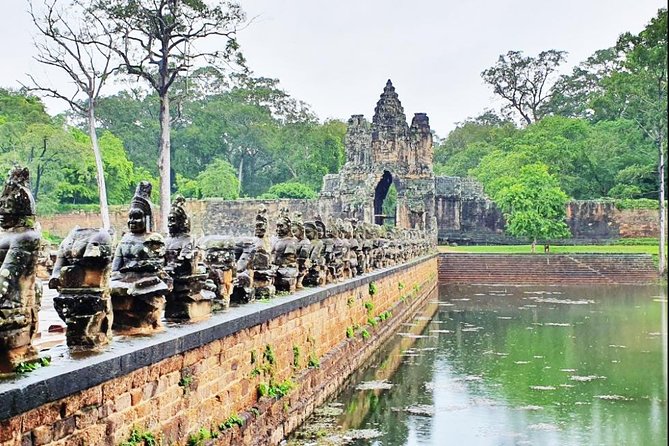 Angkor Wat and Small Circuit Temples by Private Transport - The driver, guide choice, and private format