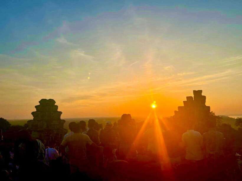Angkor Wat, Angkor Thom, and Ta Prohm Day Trip with Sunset - Angkor Thom and the South Gate