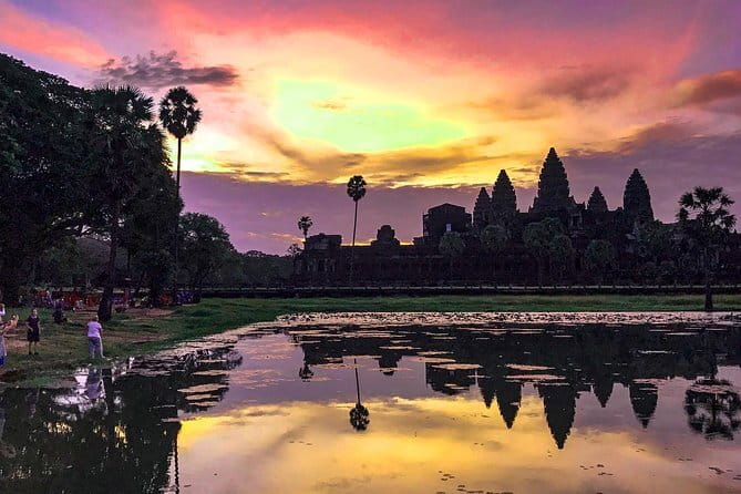 Angkor Wat & Banteay Srei 1-Day Tour - Why this private Angkor day works