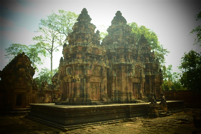Angkor Wat & Banteay Srey Tour - Bayon and the many faces of Angkor Thom