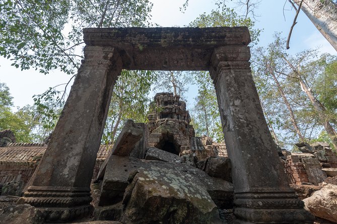 Angkor Wat by Vintage Jeep – Private Tour - Lunch near Srah Srang