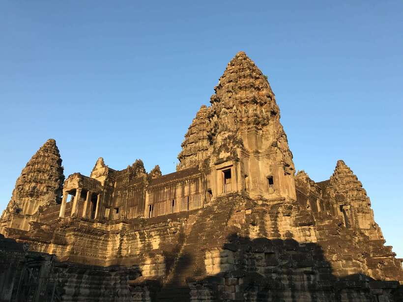 Angkor Wat by Vintage Jeep – Private Tour (Optional Sunrise) - Key points at a glance