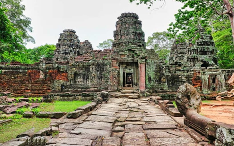 Angkor Wat: Full-Day Guided Sunset Tour - Phnom Bakheng closes the day with sunset
