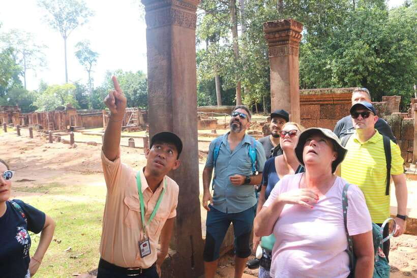 Angkor Wat: Full-Day Temples Small Group Tour - Heat, walking, clothing, and what to pack