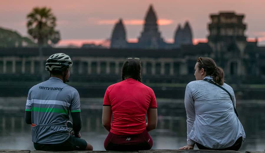 Angkor Wat: Guided Sunrise Bike Tour w/ Breakfast and Lunch - Key points at a glance