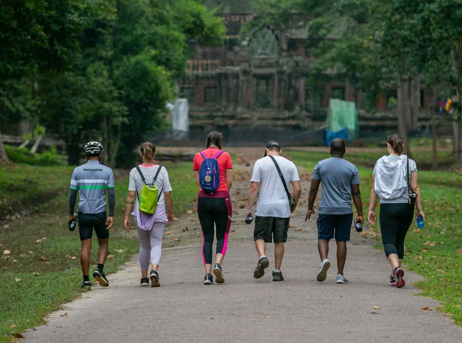 Angkor Wat: Guided Sunrise Bike Tour w/ Breakfast and Lunch - Clothing, fitness, and practical preparation