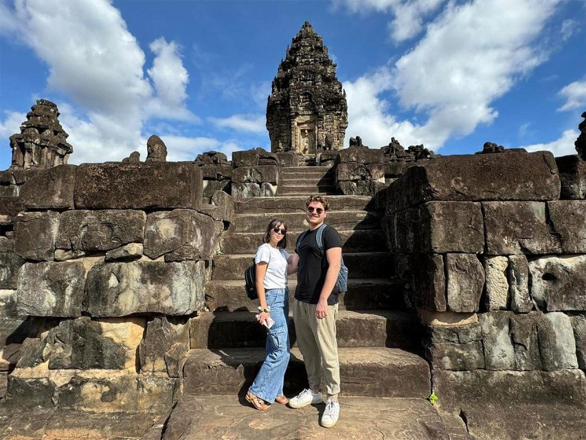 Angkor Wat Guided Sunrise Tour - Guide languages and group size