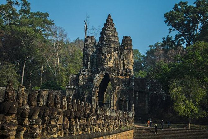 Angkor Wat highlight Tour From Sunrise -Small Group - Who will get the most from this tour