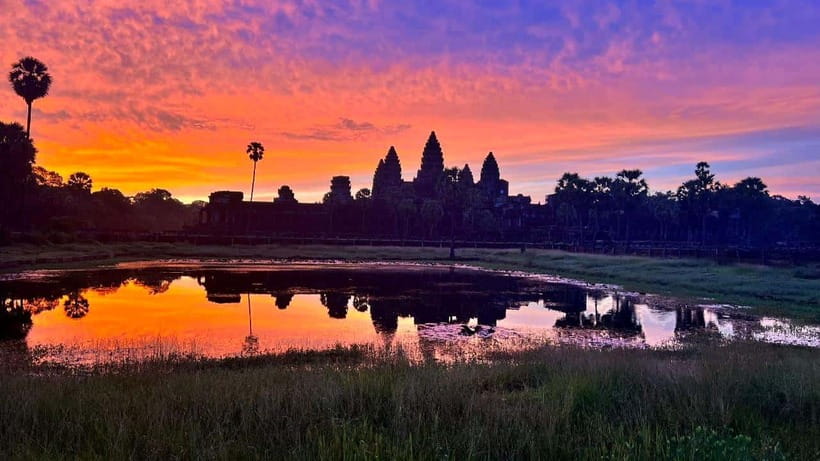 Angkor Wat: Highlights and Sunrise Guided Tour - Key points to know before booking