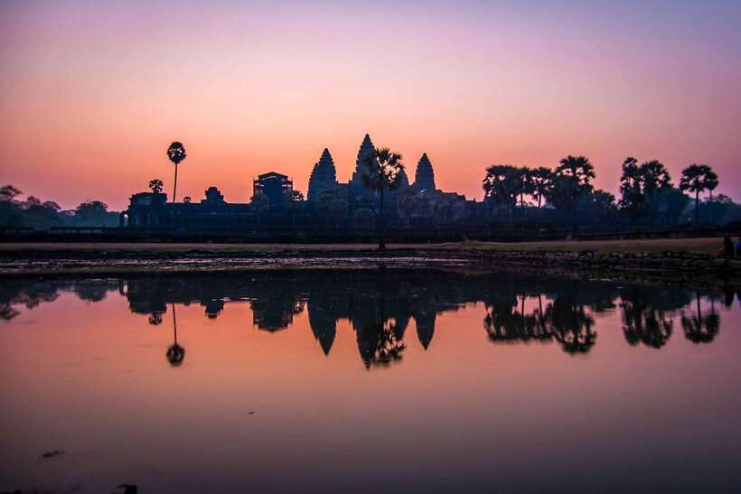 Angkor Wat: Highlights and Sunrise Guided Tour - Breakfast at Srah Srang: a useful pause