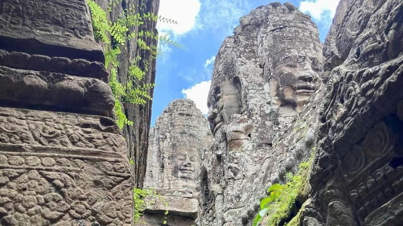 Angkor Wat: Highlights and Sunrise Guided Tour - Two hours inside Angkor Wat