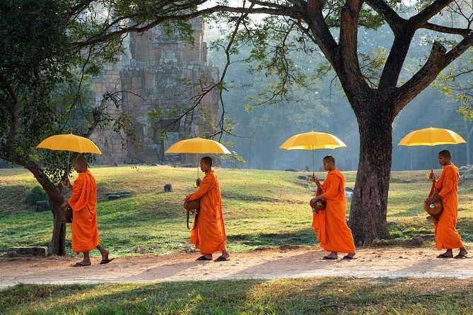 Angkor Wat plus Balloon Ride with Khmer Lunch - The guides are the heart of the experience