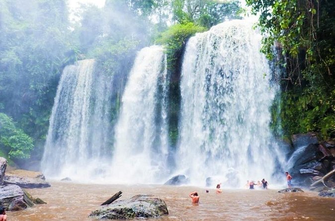 Angkor Wat Private 2 day tour including National Park Phnom Kulen - Heat, clothing, and the 4:45 a.m. reality