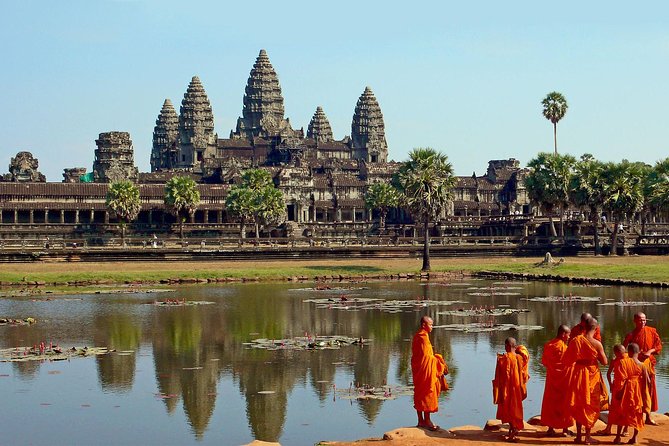 Angkor Wat Private Day Tour from Siem Reap - Angkor Wat: two hours with the great temple
