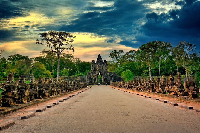 Angkor Wat Private Tuk-Tuk Tour (sunrise Option) & more - Angkor Wat at sunrise, beauty with a price