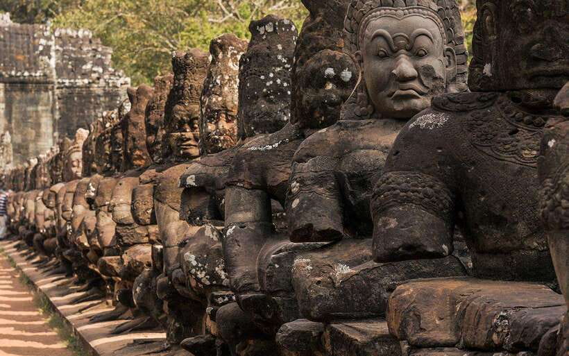 Angkor Wat Small Circle Private Car Tour in Siem Reap - What the English-speaking driver adds