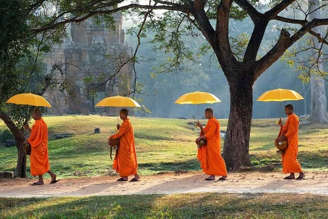 Angkor Wat Small-Group Exploration with Expert Guide - The guides make the biggest difference