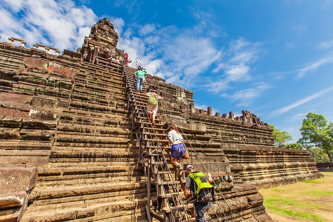 Angkor Wat Small Group Tour Inclusive lunch - The first temple: Ta Prohm or Banteay Kdei