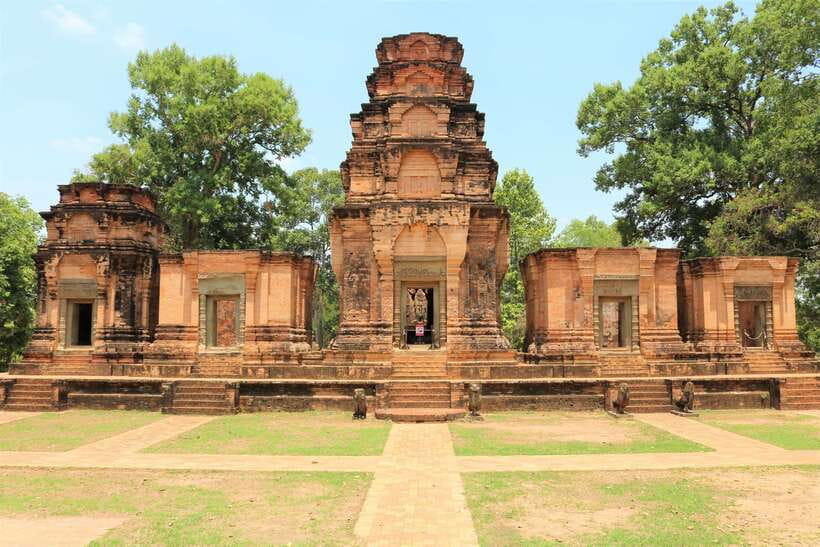 Angkor Wat: Sunrise 2.5 Days with Tonle Sap Lake Tour - Three days that connect temples, water, and village life